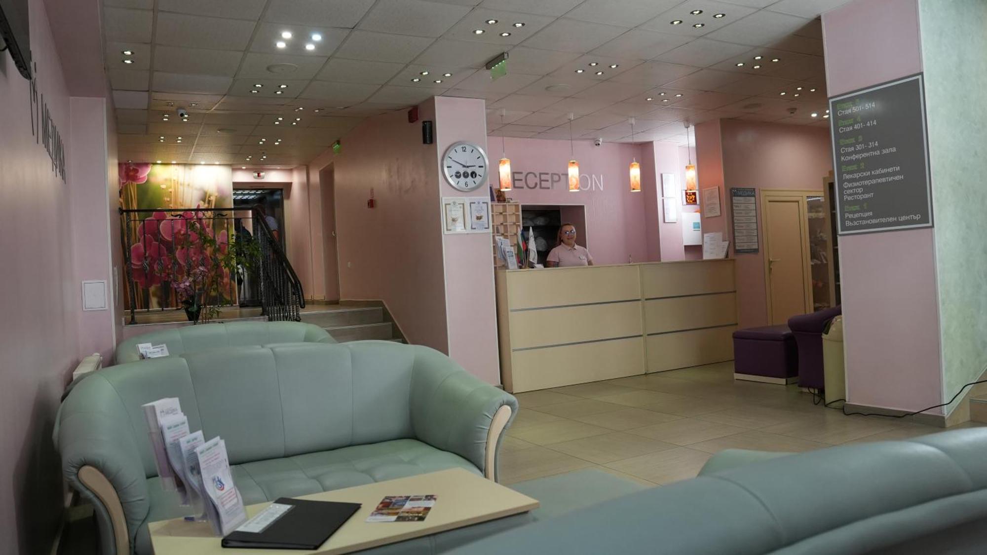 Balneo Comlex Medica Narechen Hotel Narechenski Bani Ngoại thất bức ảnh