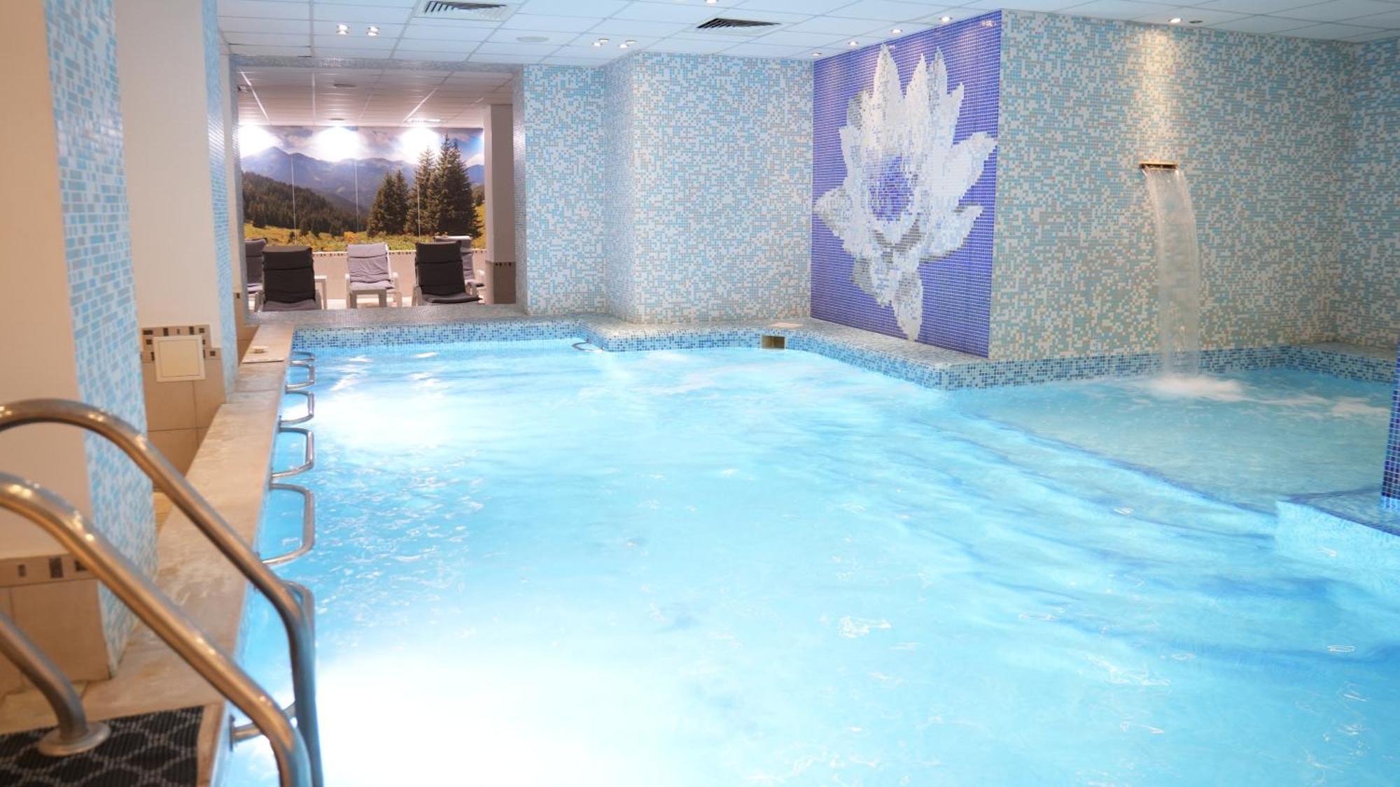 Balneo Comlex Medica Narechen Hotel Narechenski Bani Ngoại thất bức ảnh